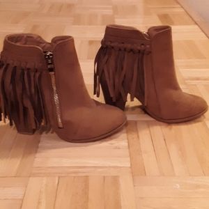 3in heels with fringe